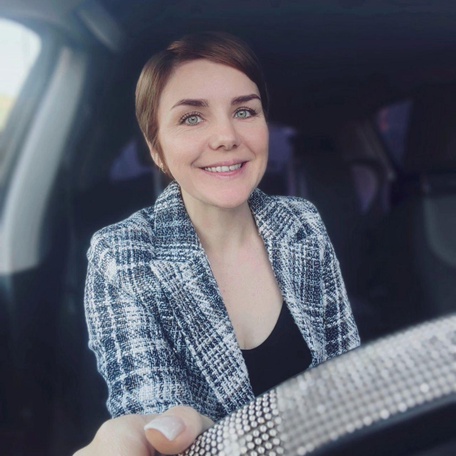 Меня зовут Евгения Митрошкина.